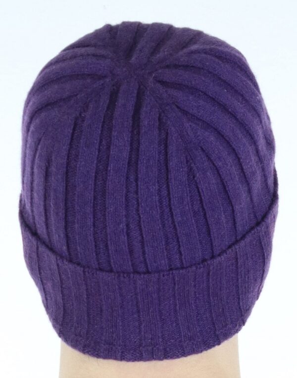 Berretto cashmere unisex a coste colore viola - immagine 3